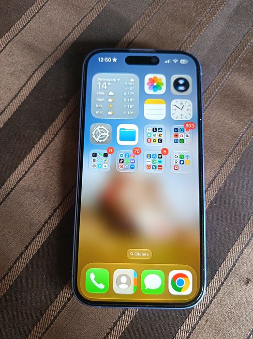 Iphone 16 albastru