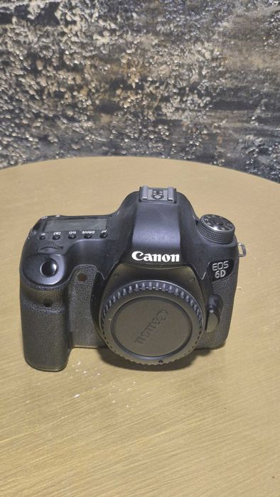 Canon EOS 6D Mark I Full-Frame + battery grip PIXEL + 2 acumulatori