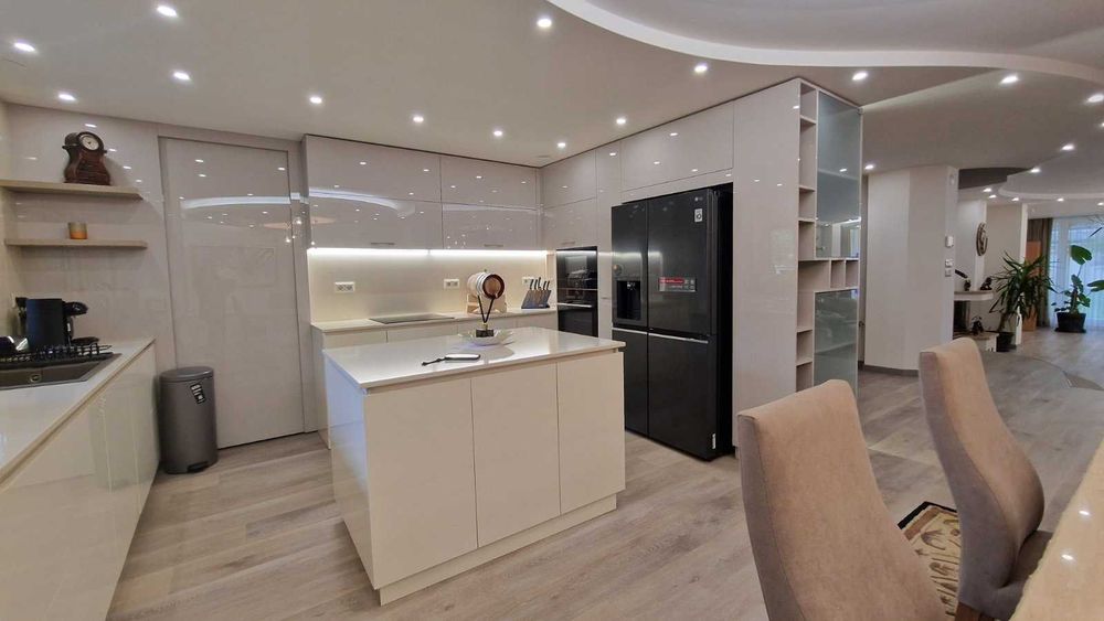 Дава се под наем Къща в София, Манастирски ливади - 300 кв.м за 3350 € - Снимка #2