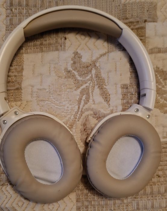 Безжични слушалки