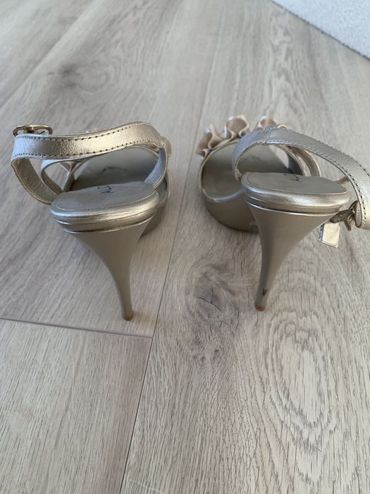 Sandale elegante
