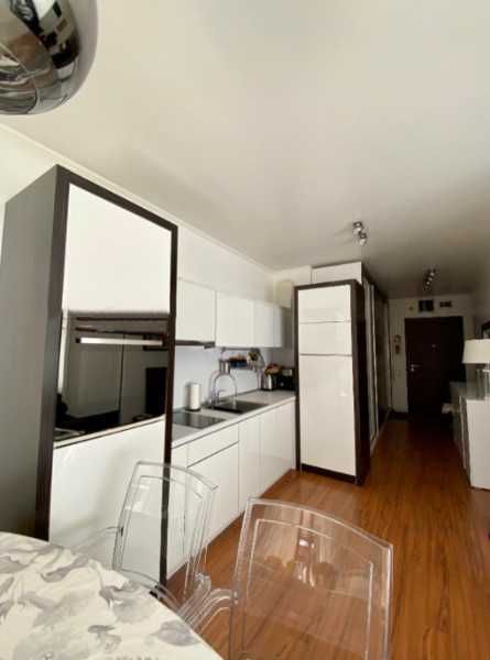 Продава се Тристаен апартамент в София, Изгрев - 64 кв.м за 2188 €/кв.м - Снимка #2