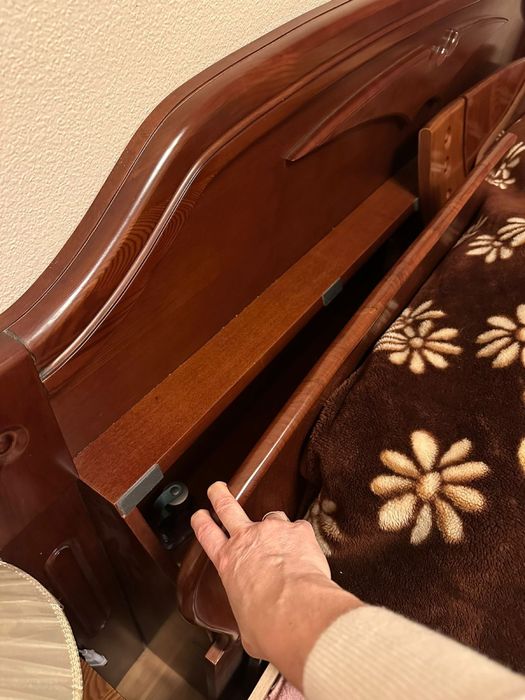 Продам спальный гарнитур б/у