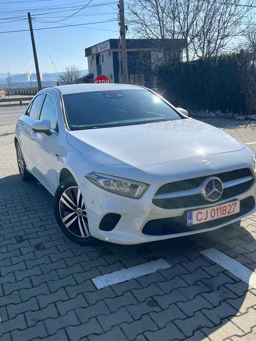 vand mercedes A250E sedan 2021