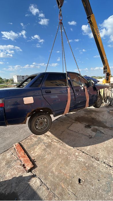 Ваз 2110 , 2003г авариний состояние