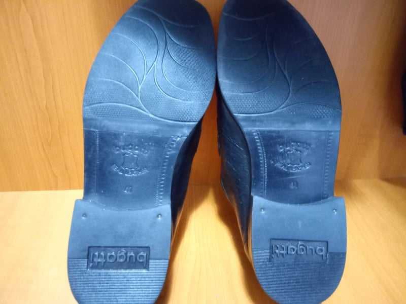 Vand pantofi de firma de piele