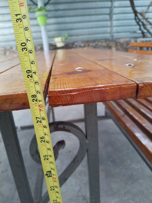 Садовый столик...