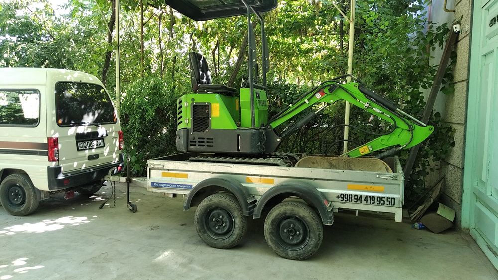 Мини экскаватор сотилади