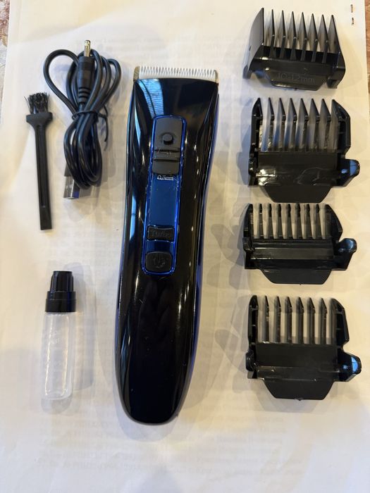 Професионална безжична машинка за подстригване R-919