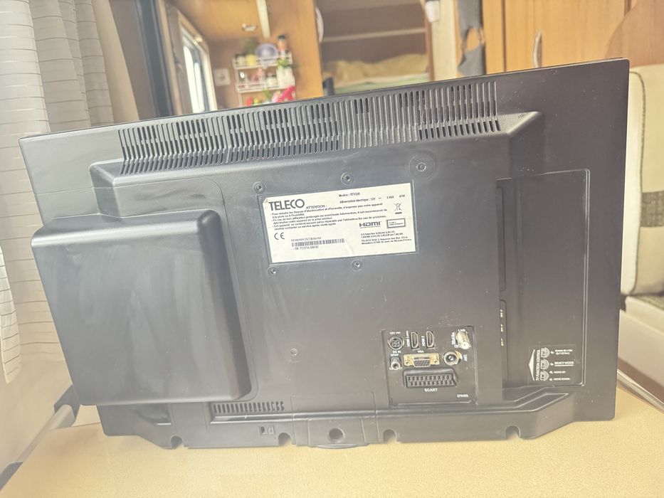 Телевизор Teleco 12 V 22 инча за кемпер,каравана,лодка