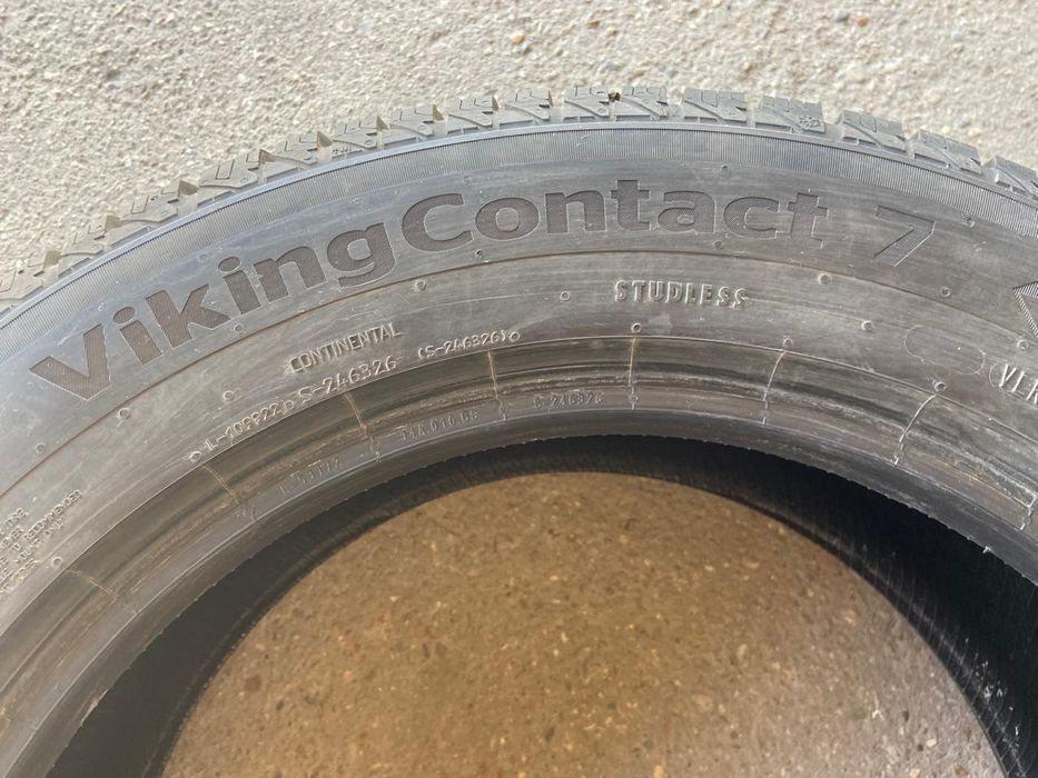 Continental VikingContact 7 215/60 R17 100T без шипов (липучка)