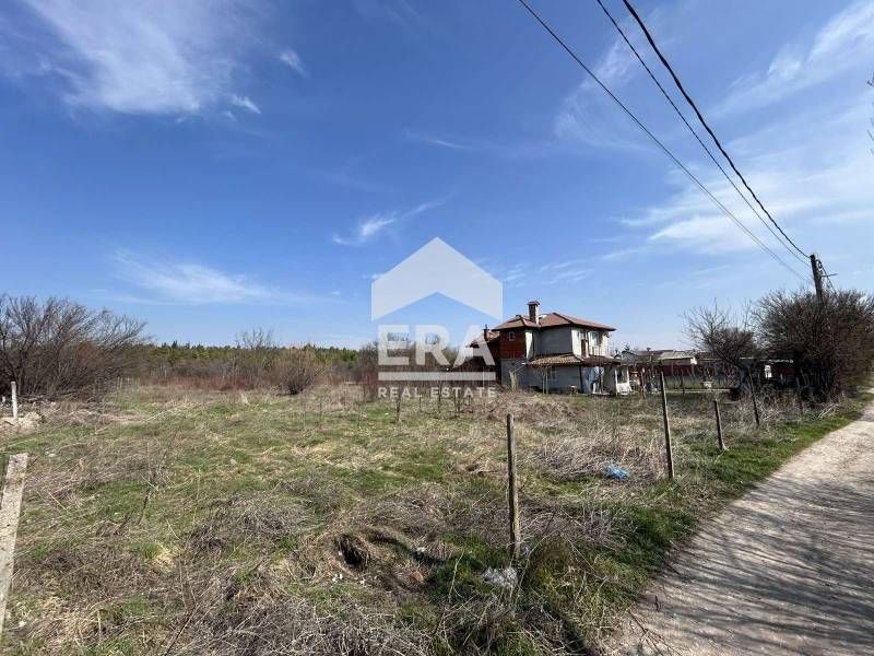 Южен слънчев парцел в местност Каменец