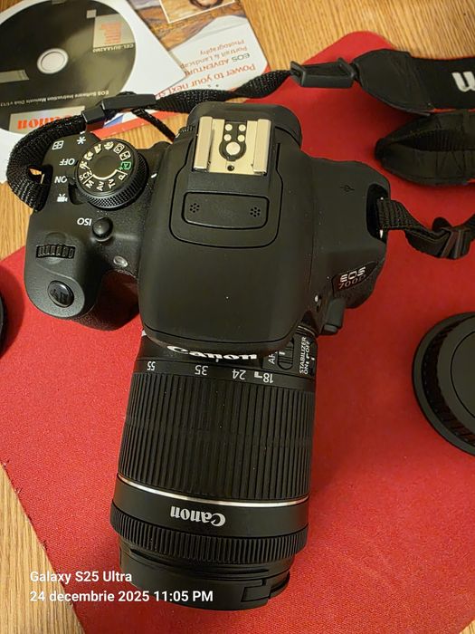 Aparat foto CANON Eos 700D