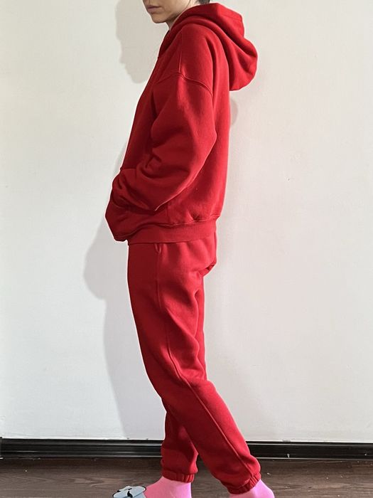 Продается теплая спортивка