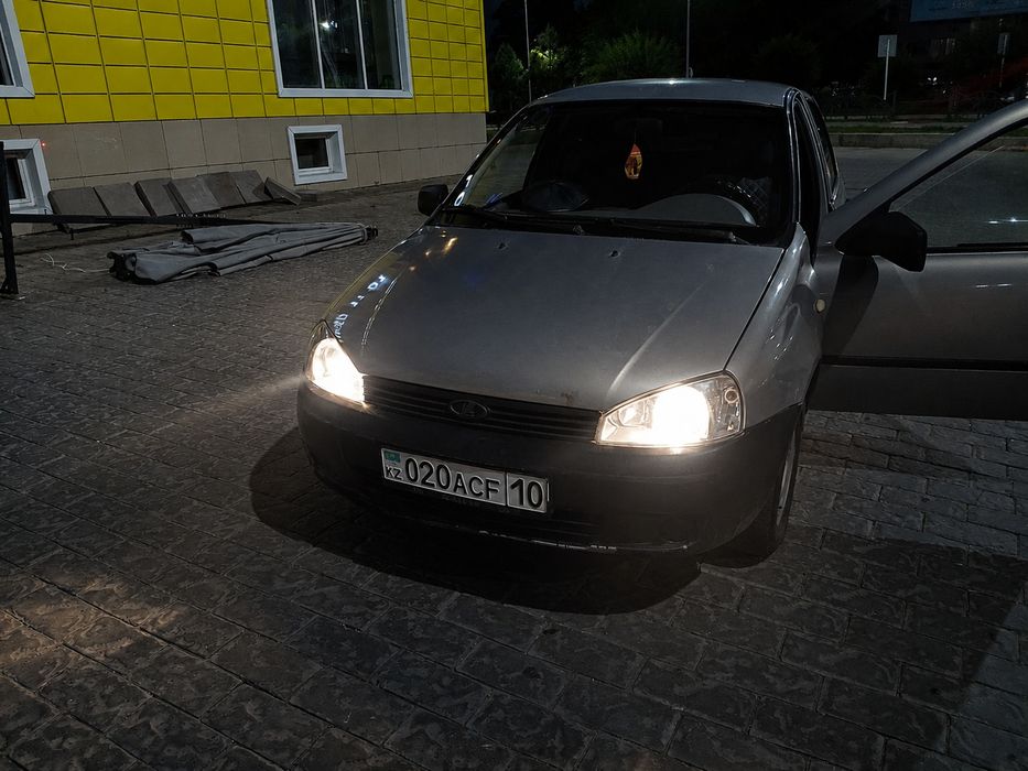 Продам Lada Kalina 1 хэтчбек