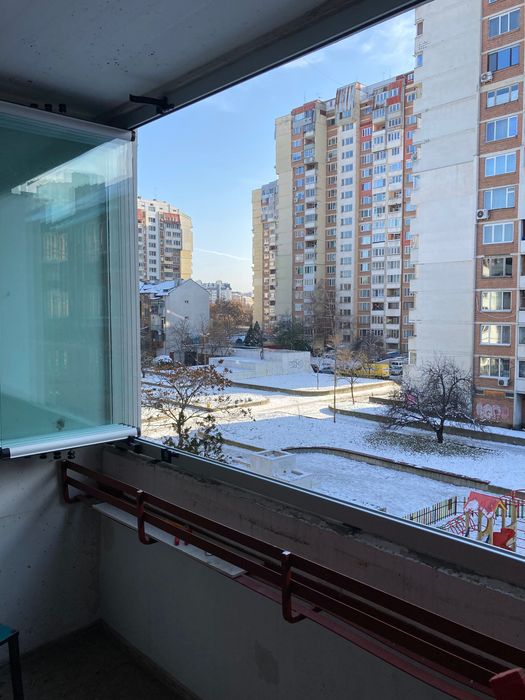 Безпрофилно остъкляване