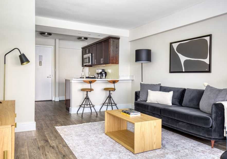 Дава се под наем Двустаен апартамент в Пловдив, Център - 46 кв.м за 147.9 € - Снимка #1