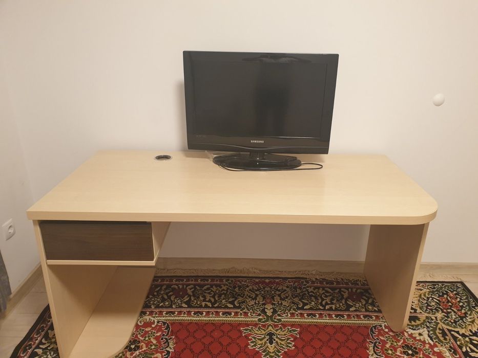 Офис бюро 150 х 70 височина75 см