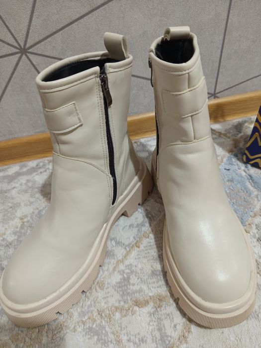 Продам зимние сапоги