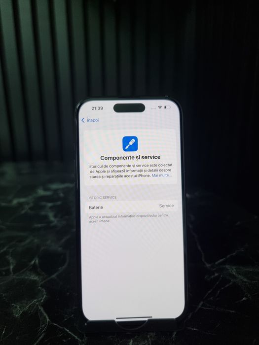 Noble Amanet - iPhone 15, 128GB, 76%