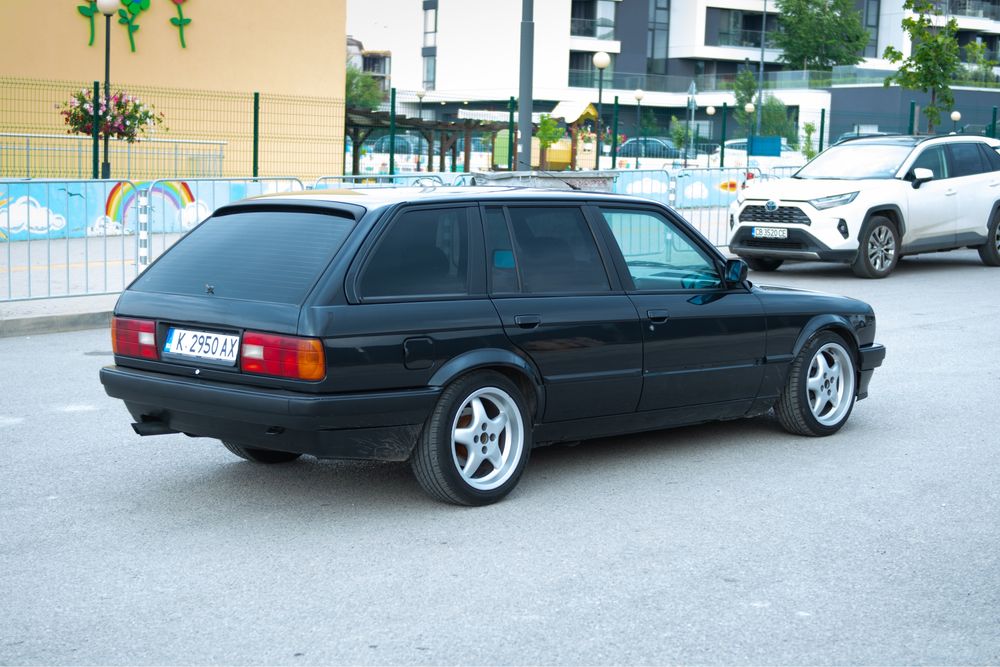 БМВ Е30 комби е30