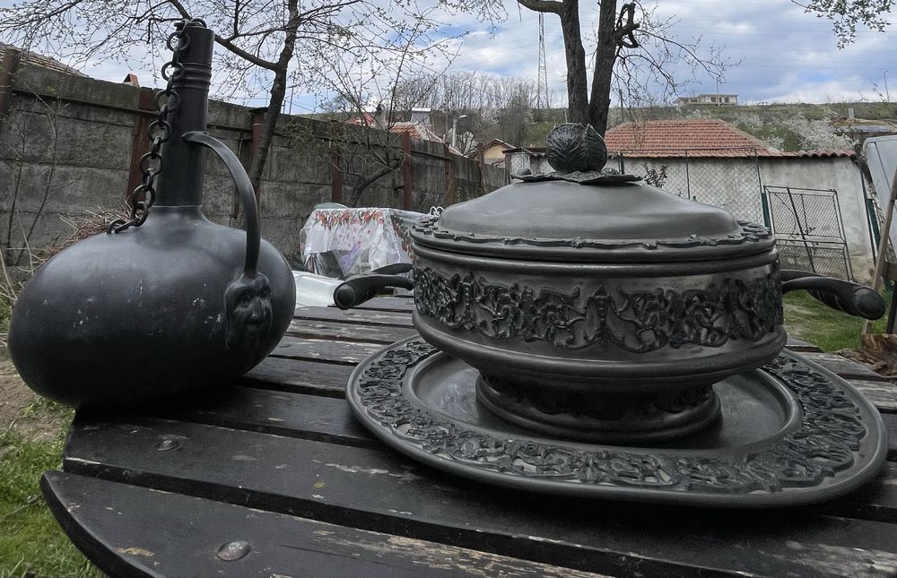 terină + platou + carafă vintage ( staniu/zinc/ peltro)95%