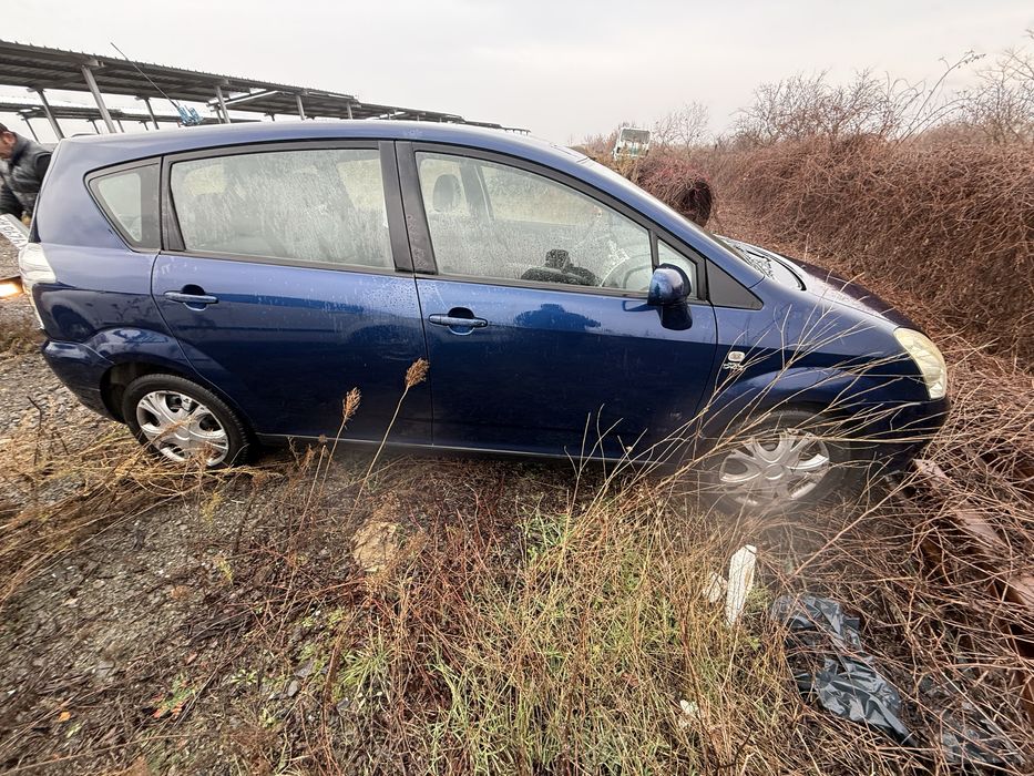 Тойота Корола Версо 2.2 d4d/ Toyota Corolla Verso на части