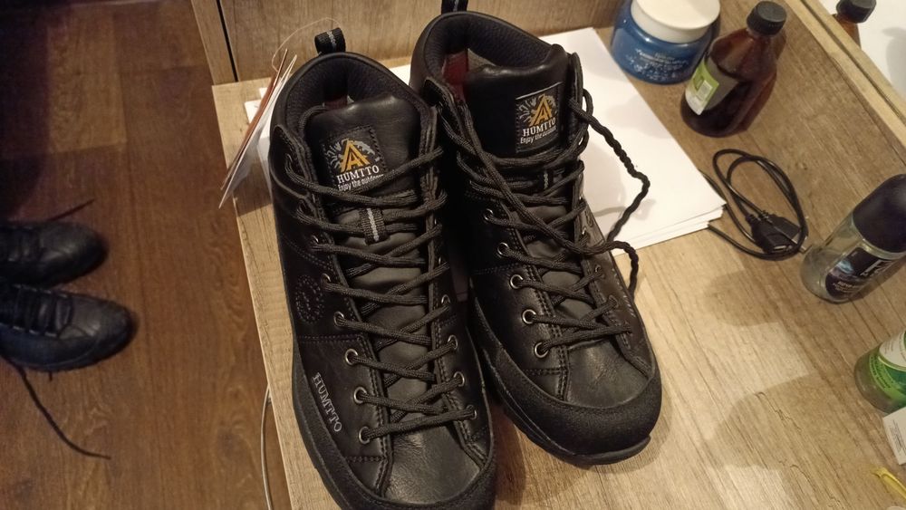 Продам термо кроссовки