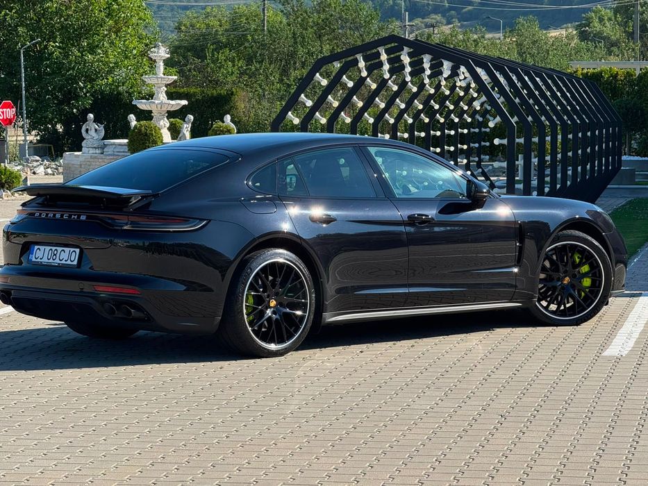 PORSCHE Panamera 2022 — imagine 2