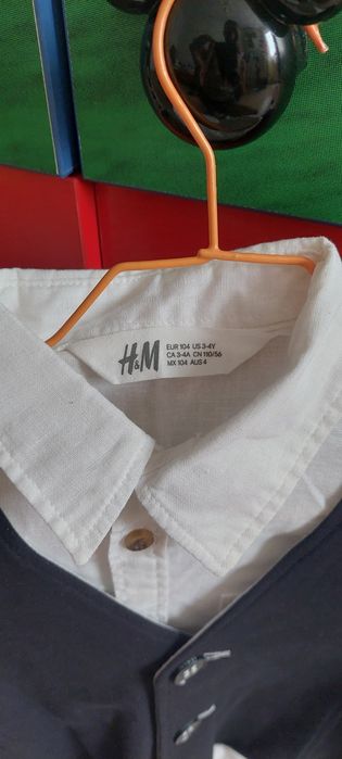 ARMANI оригинален нов елек с риза HM 104 см