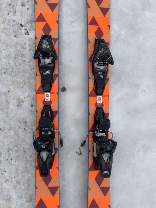 Skiuri black crows magnis 164,5