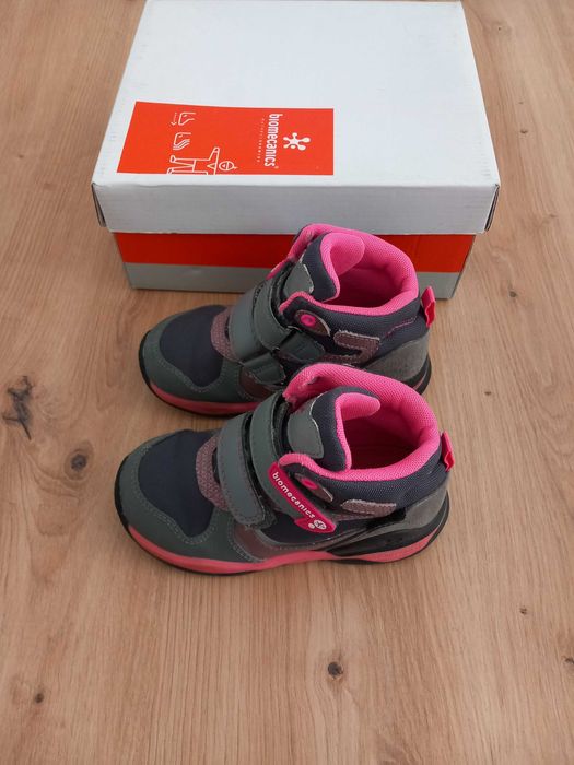 Детски ортопедични ботуши / боти Biomecanics