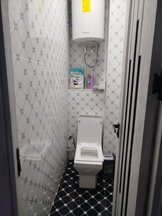 Уй сотилади - 3 хонали, 77м², Чирчик Шахар 10-мкр 17-дом