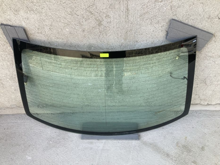 Задно стъкло за тойота авенсис седан/toyota avensis t25 03-08г