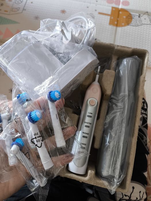 Електрическа четка nevadent