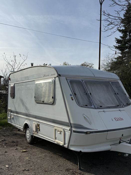 Каравана 2004 г + мокро помещение