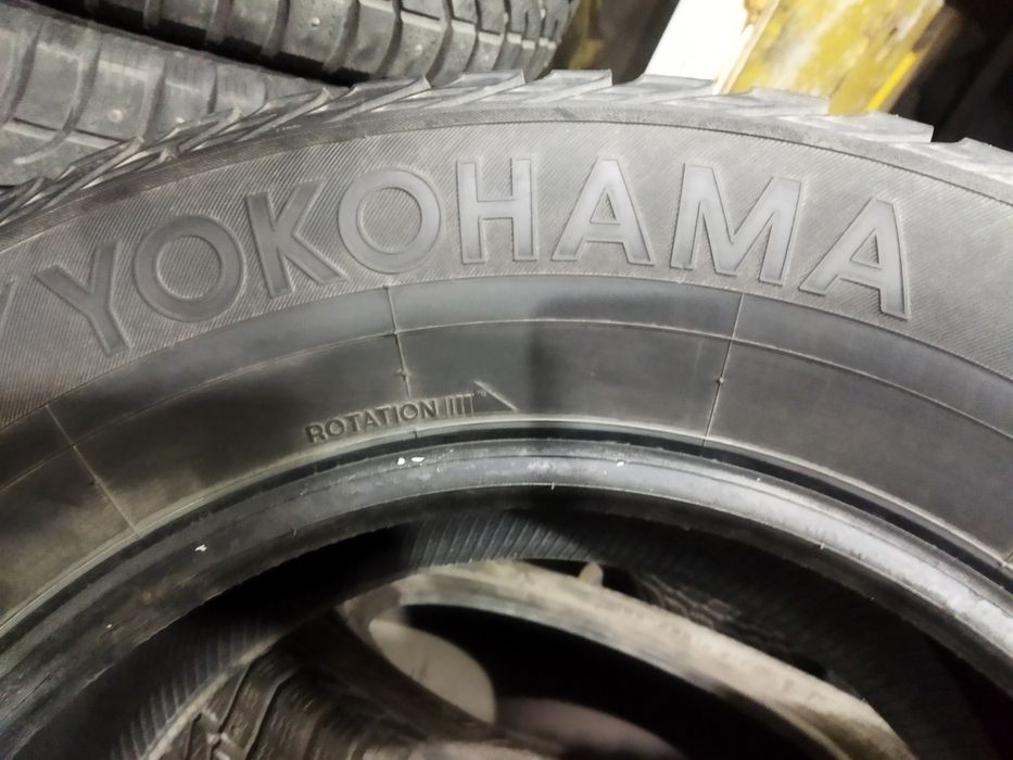Шины Йокогама 265/65/17 комплект