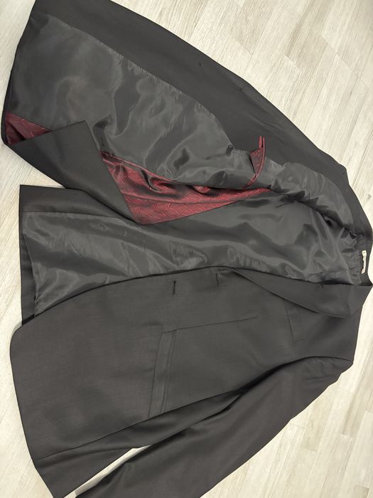 Costum barbati marimea 48-50