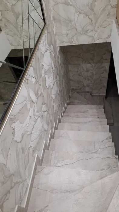 Medgaradokda 3в4 xonali kvartira sotiladi 1 etaj !!