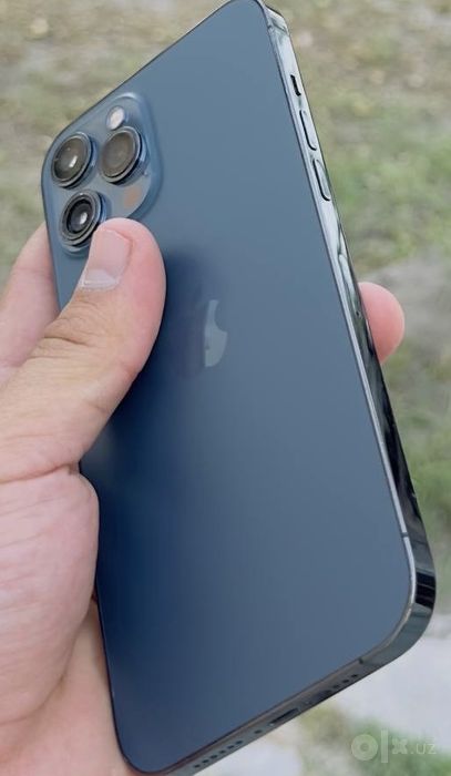 Iphone 12 pro max srocno pul zarur