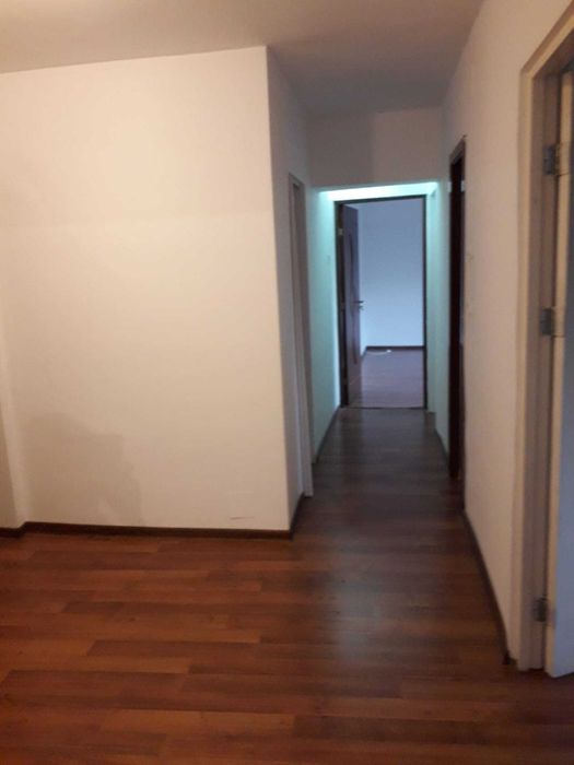 Inchiriez Apartament 2 camere, Piata Alba Iulia, etaj 2, Bucuresti, Sector 3