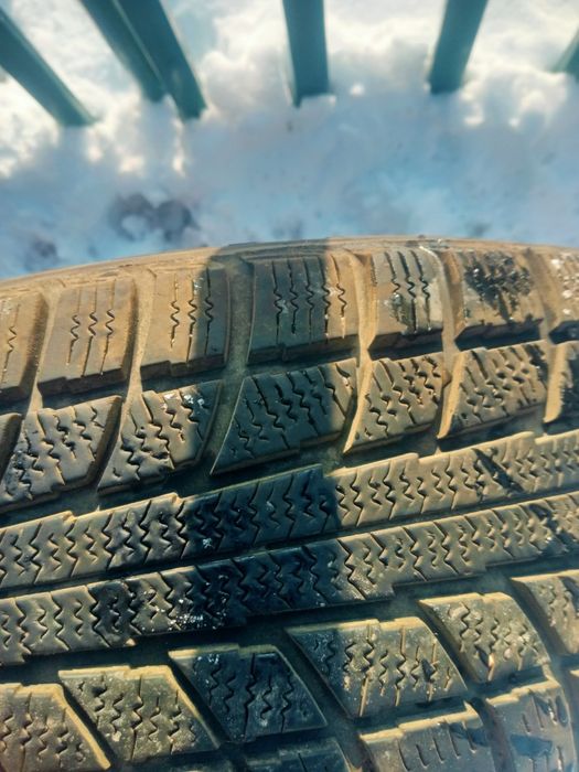 Шины с дисками на джип