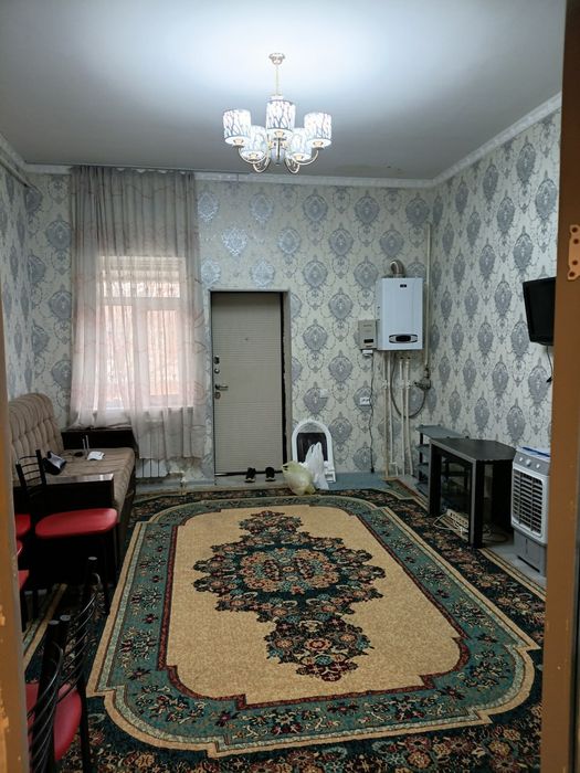 Коттедж–Дом, 1-комнатная.  Срочная продажа Мирабадский район ,метро