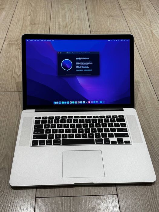 Vând MacBook PRO Retina 15, i7 2,2 GHz, 16 GB RAM