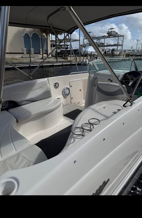 Продаётся Катер Hurricane с мотором Yamaha 350  V8