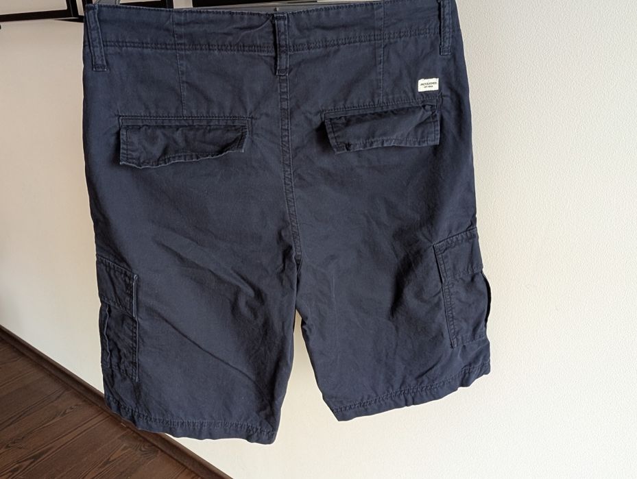 Pantaloni scurți cargo bărbați JACK & JONES - mărime S