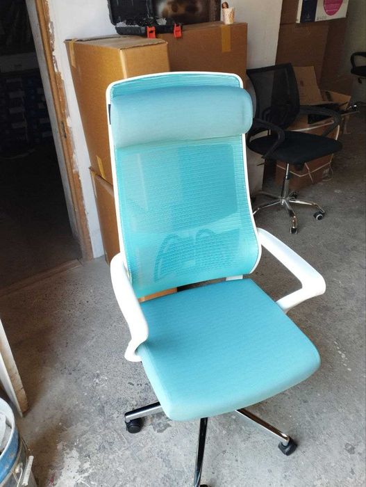 Продается офисное кресло BECO для офиса и для дома от первых рук.