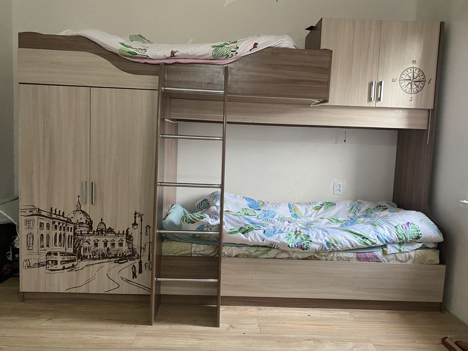 двухъярусная кровать
