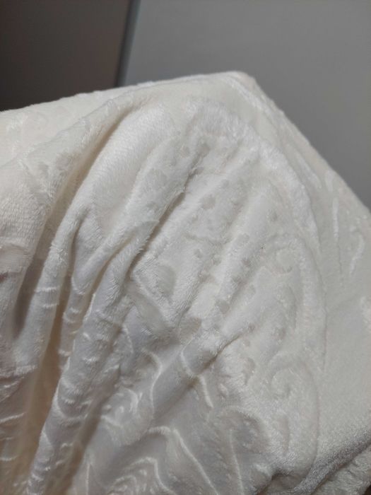 Lenjerie de pat 4 piese, , pătură/curvertură Jaquard Ivoar Embosat