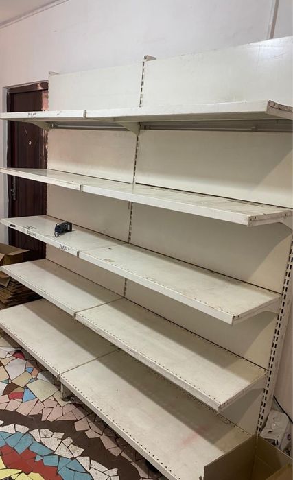 Торговые стеллажи